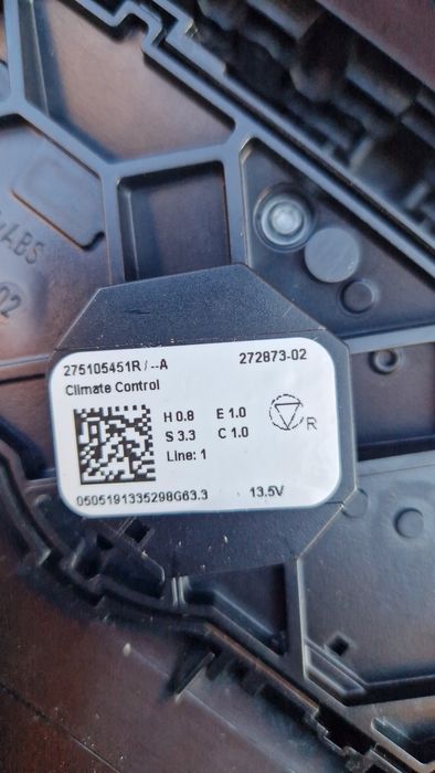 Panou comanda clima duster3