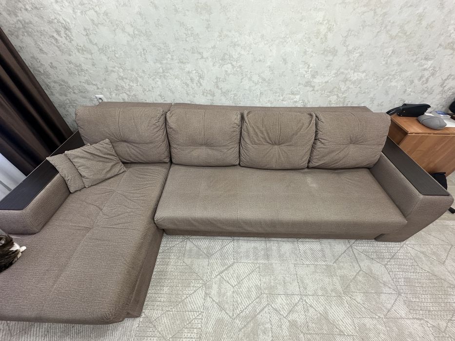 Диван в гостинную