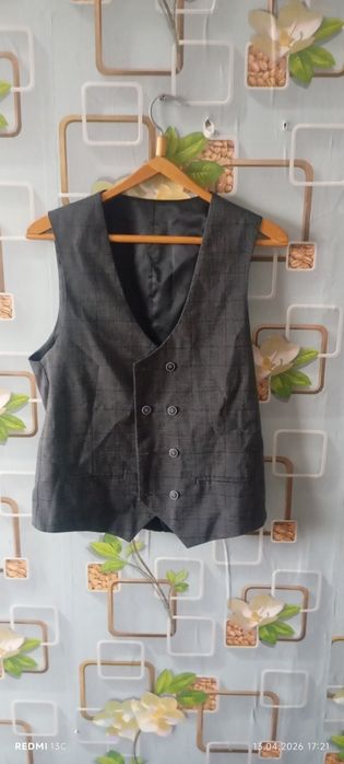 Костюм, бу хорошего качества.