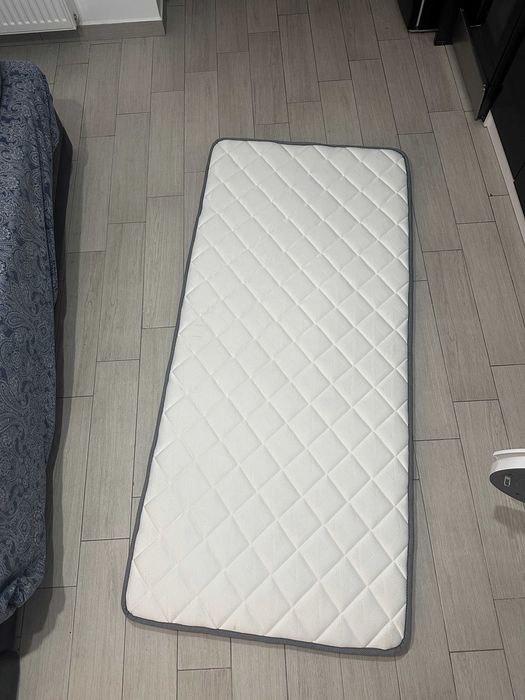 Vând topper saltea alb, 90x200 cm, NOU NOUȚ