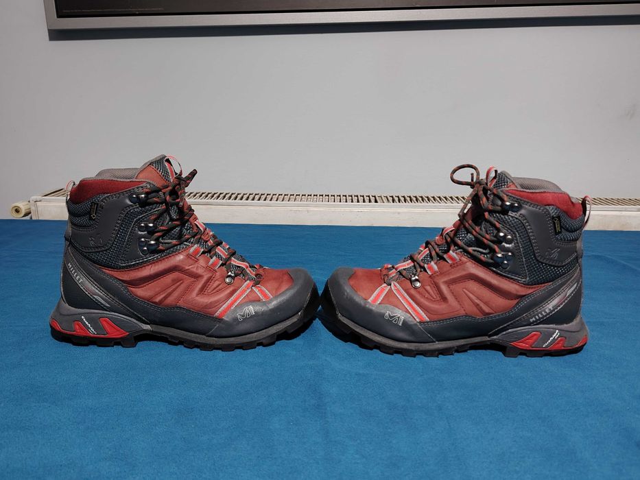 MILLET ghete de munte de damă, mr 39 1/3, interior 25 cm cu un defect