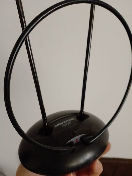 Antena de camera TV ,Radio cu amlificare
