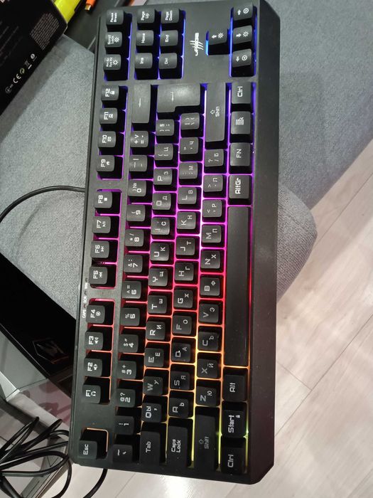 Клавиатура HAMA - USB, RGB