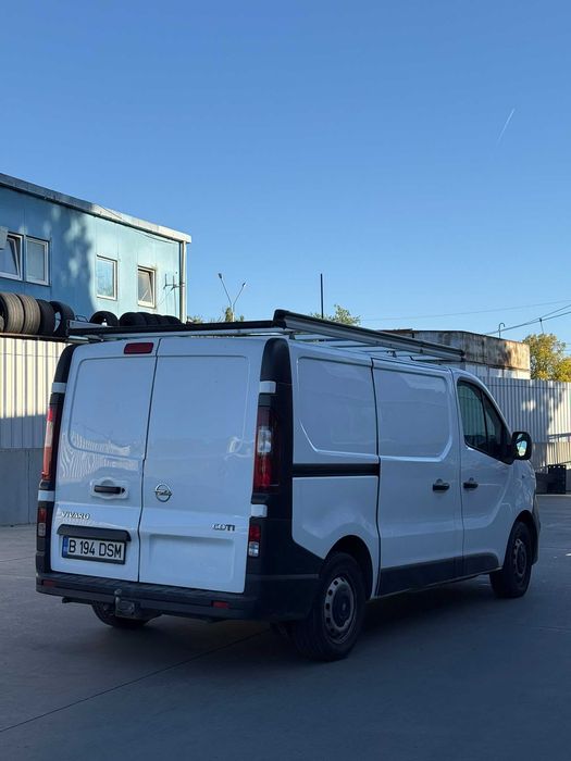 Opel Vivaro 1.6 CDTI 116CP 2015 L2 - 6 m3, economic, acte la zi