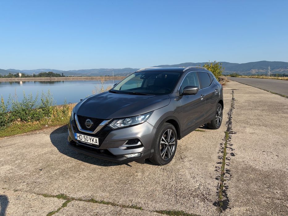 Nissan Qashqai 1.3 TCe 157cp Automat Panoramic Camere 360