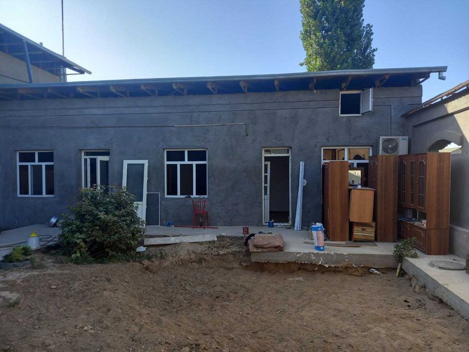 Yangiyulda uy sotiladi