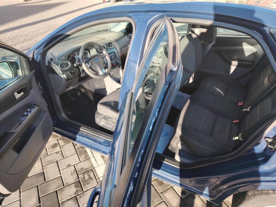 VOLKSWAGEN Golf Sportsvan 2005 — imagine 4