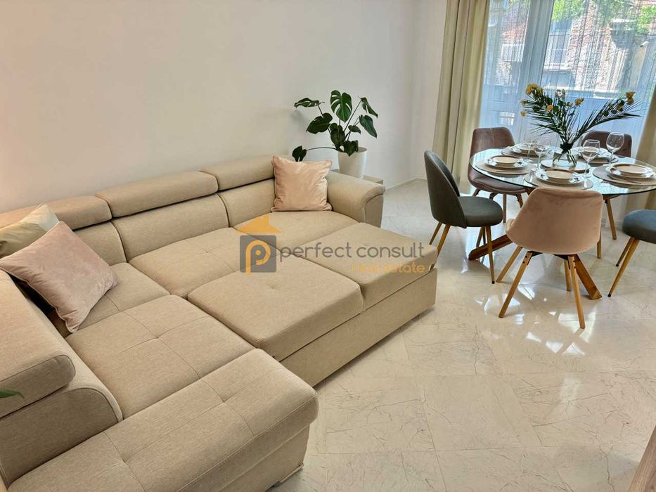 Дава се под наем Двустаен апартамент в Пловдив, Център - 62 кв.м за 475 € - Снимка #1