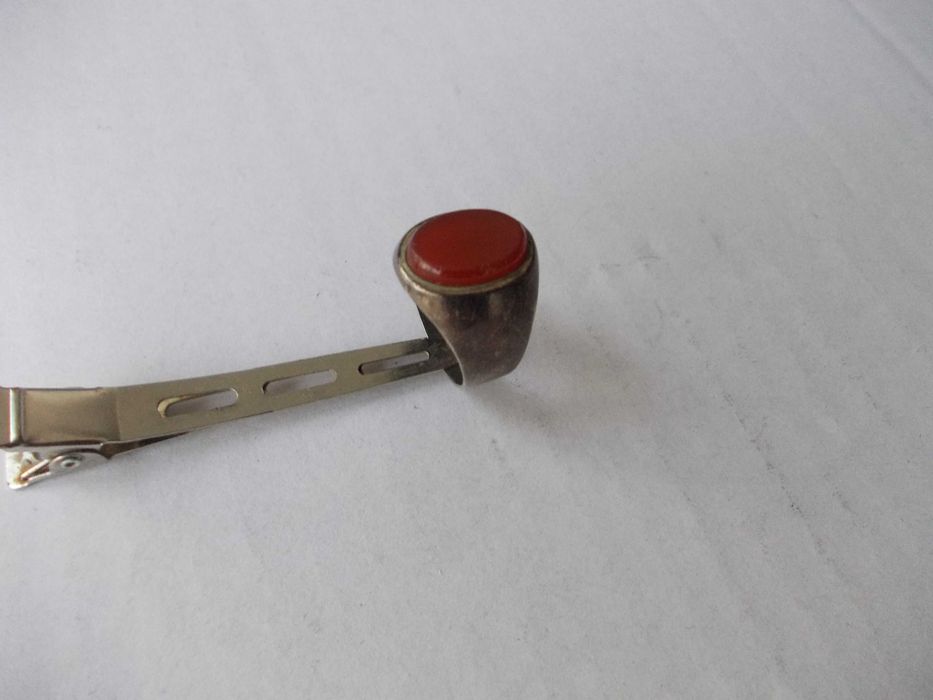 Inel vechi din argint cu carneol