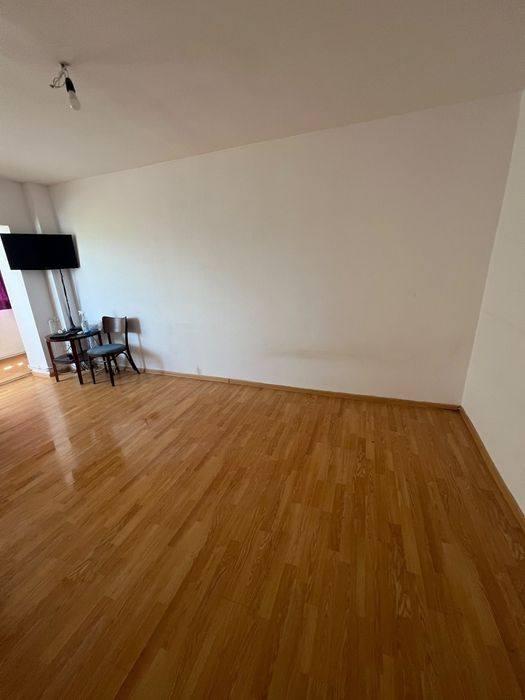 Garsoniera de închiriat Bulevardul București