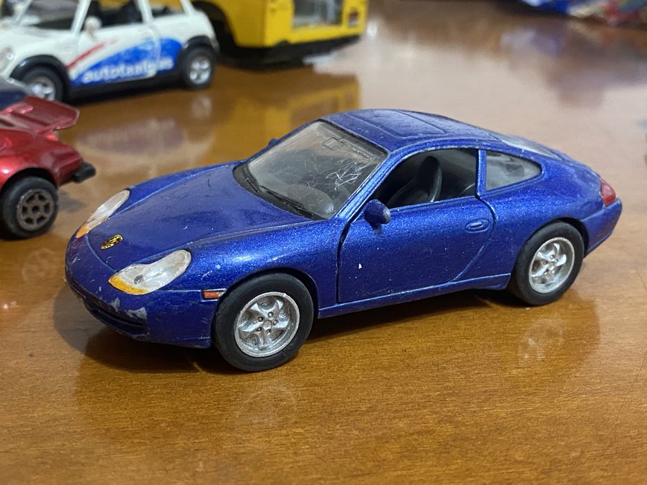 Метални колички 1:64 1:43 1:24