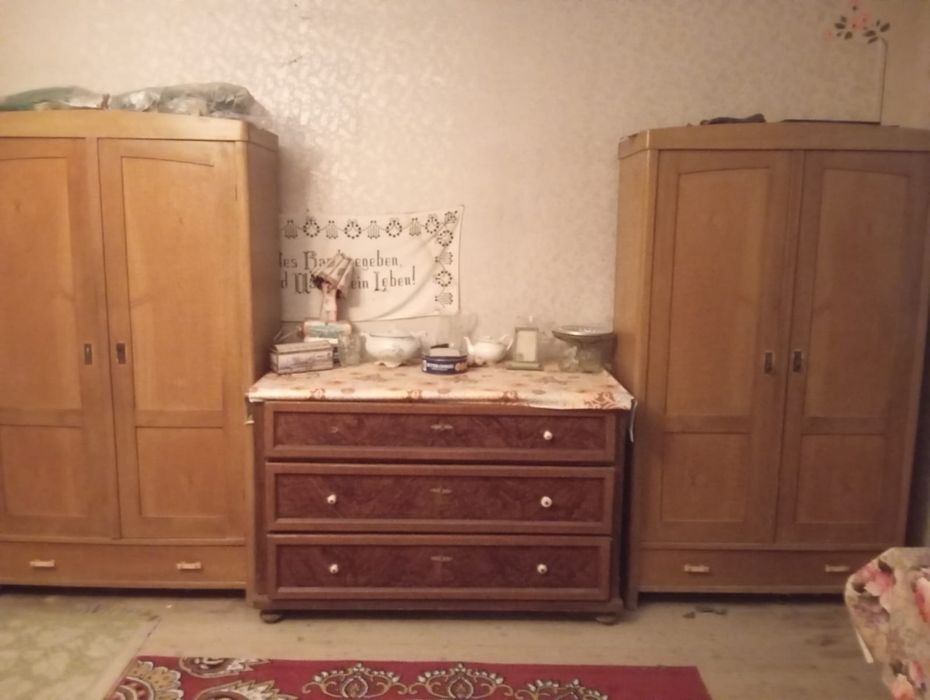 Mobilă  veche ani 60-70