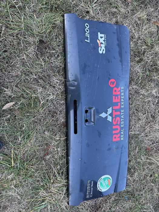 Hayon mitsubishi l 200.