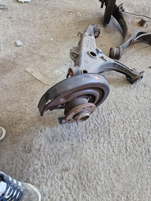 Fuzeta  spate stanga dreapta vw t5 transporter caravelle multivan