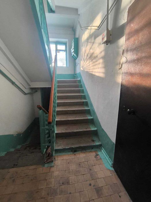 продается 2 ком кв