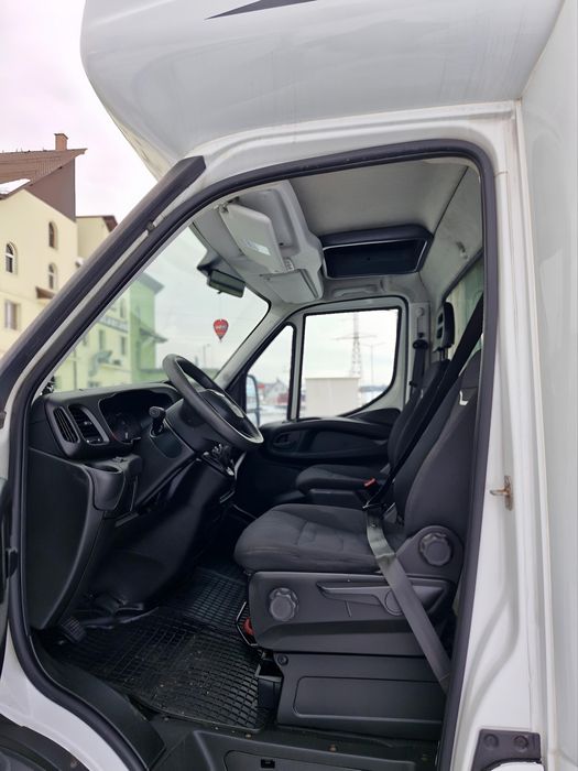 Iveco daily 2021 Frigorific LIFT 35-180 Renault Master fiat ducato
