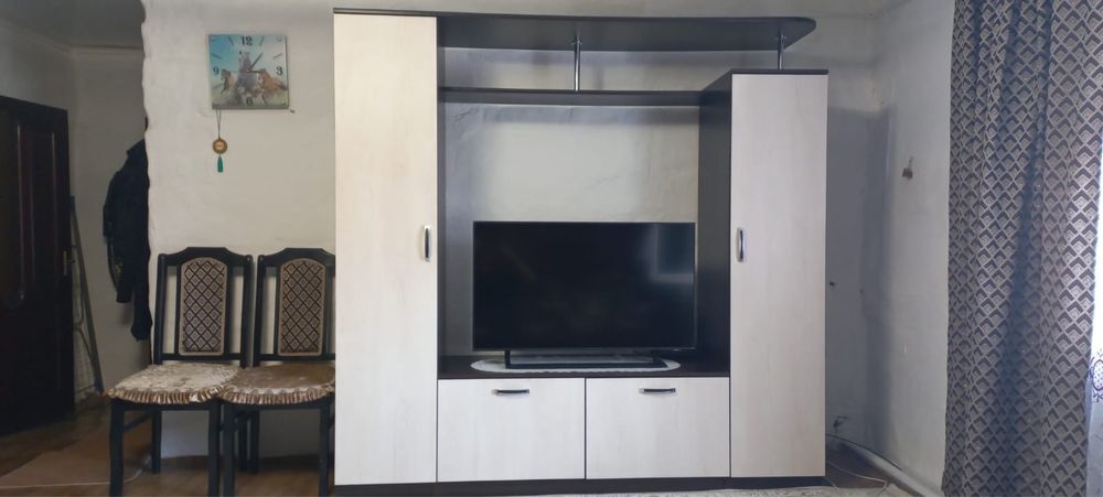 Продам шкаф (горку)