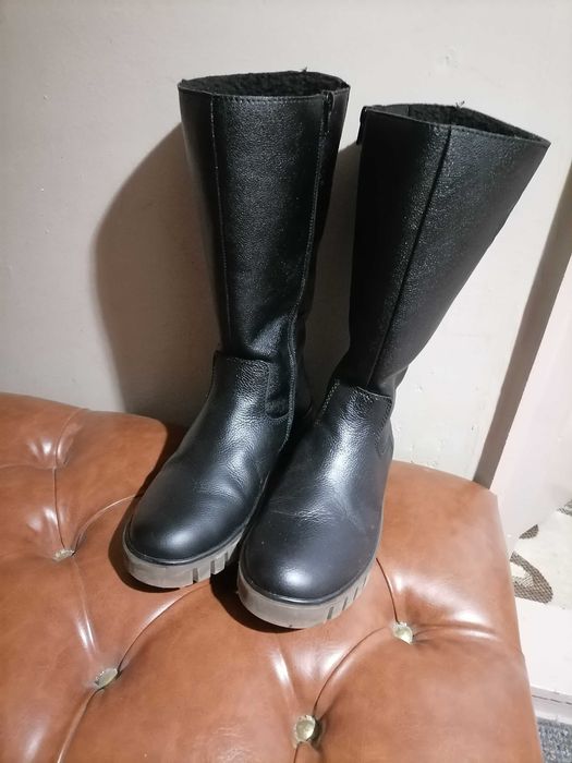 Кожени черни ботуши Rieker 40-41 номер