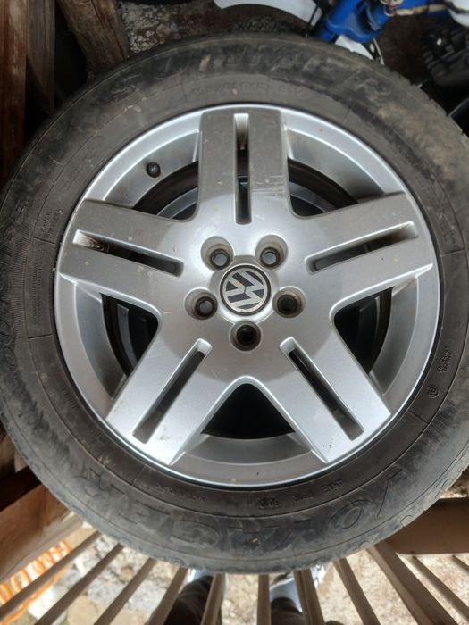 Гуми и джанти 14,15цола