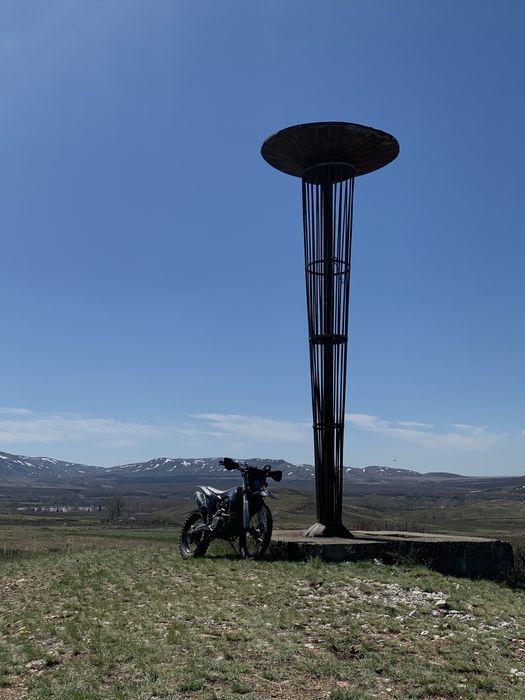 Продам avantis эндуро