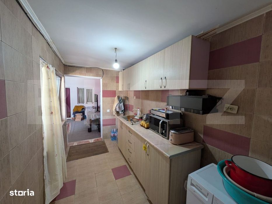 Casa de vanzare, 84 mp, zona Moreni