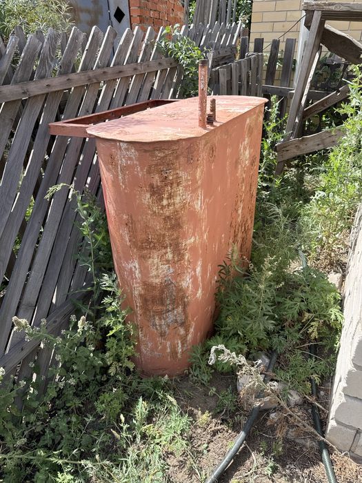 Бак, емкость металлический