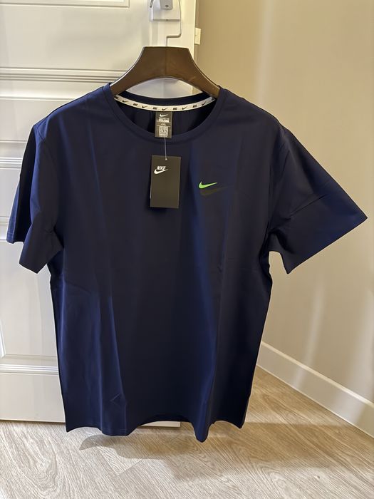 Футболка Emporio Armani