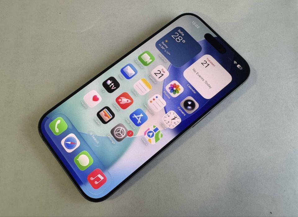 продавам iphone17 в много добро състояние
