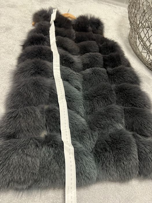 Vesta de blana lunga asa inchisa