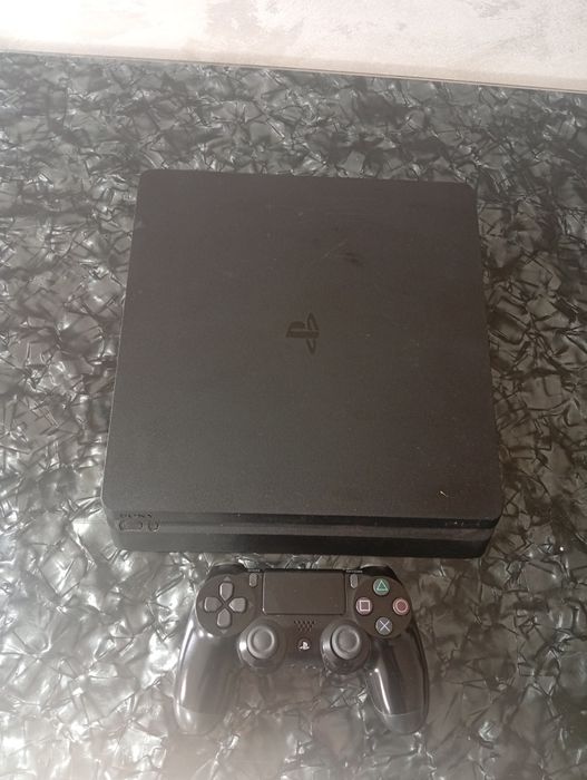 PlayStation 4(PS4), slim ,1 TB+jocuri