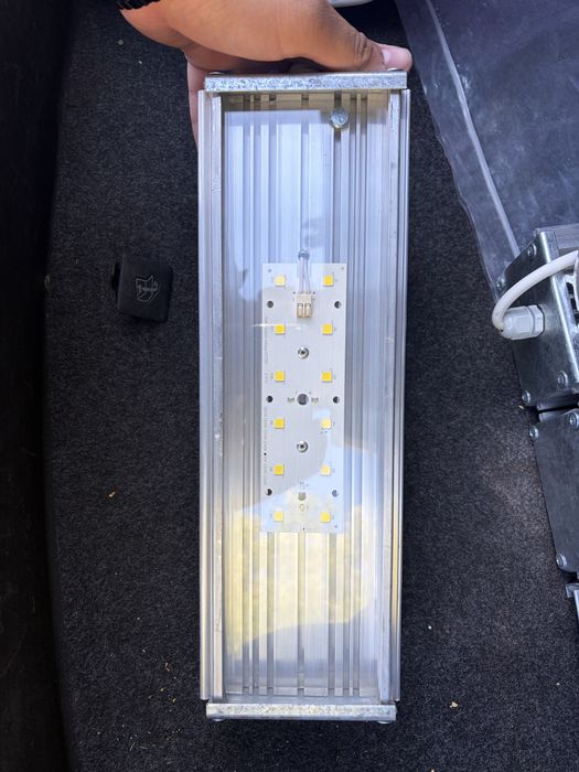 Продам светильники ДКУ-LED 01 100w