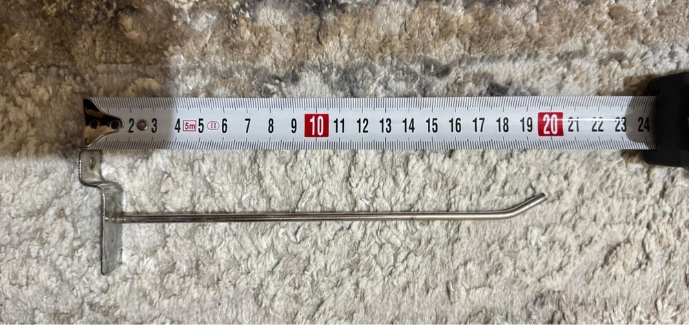 Продаю крючок универсальный