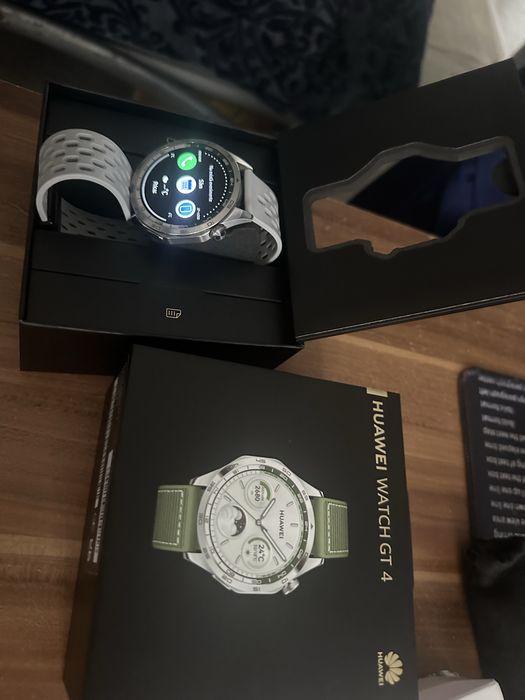Smartwatch Huawei GT4  aproape nou