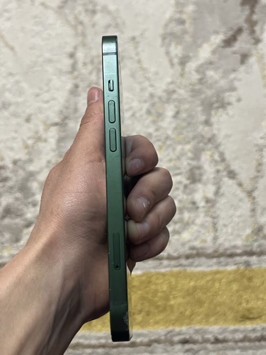 Продам айфон 13 лс