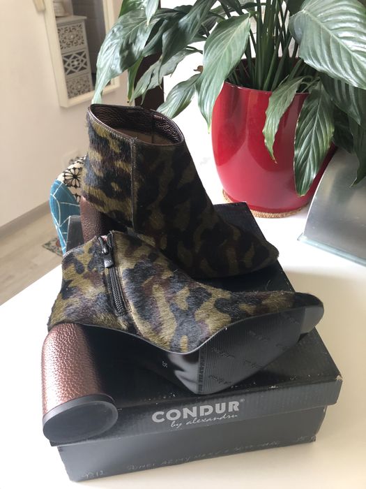 Botine piele naturala/par natural de ponei