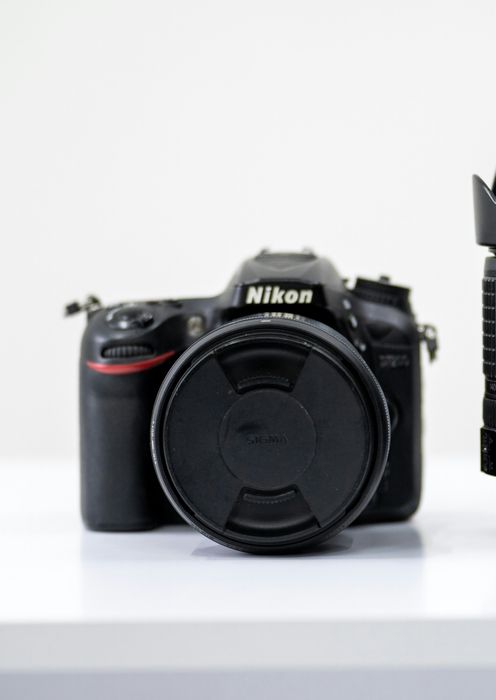 Продавам Nikon D7200 + Sigma 17-70mm F2.8-4