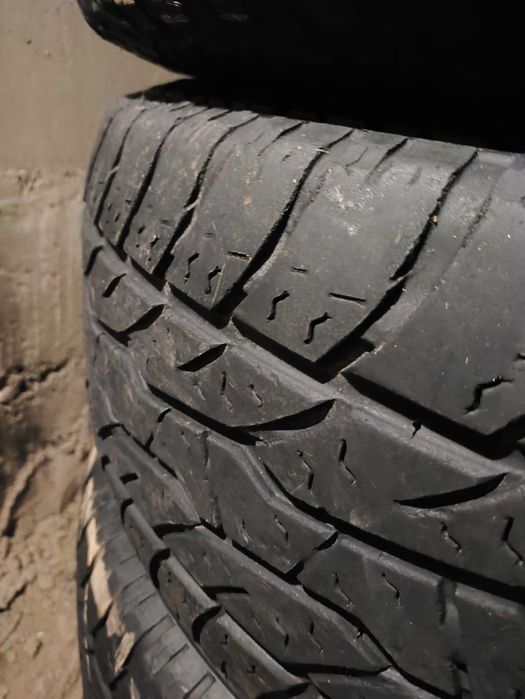 Maxxis Bravio 265/70/16