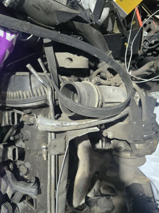 Двигатель на тигуан с форсунками .