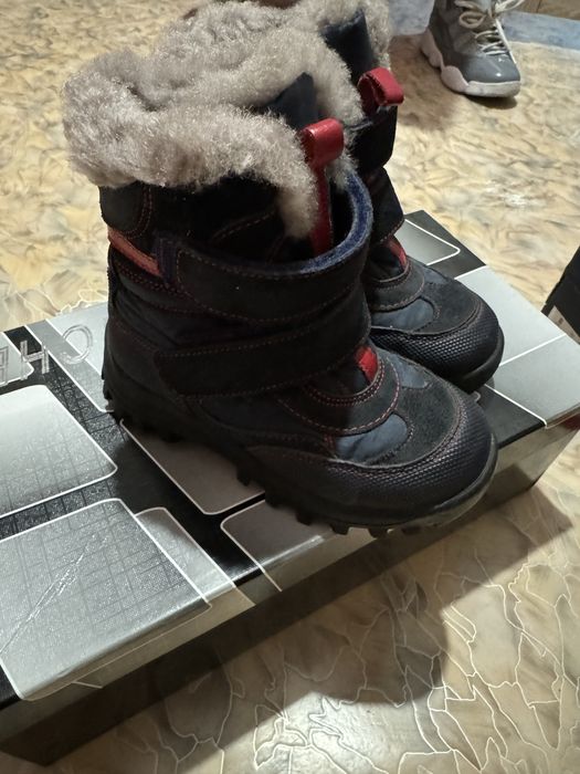 Детские зимние ботинки