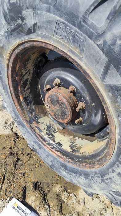 Mx 135 traktor sotiladi