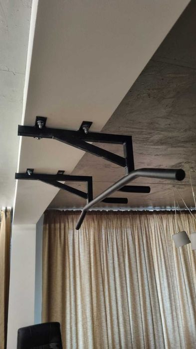 Лост за набирания, стойки за кофички