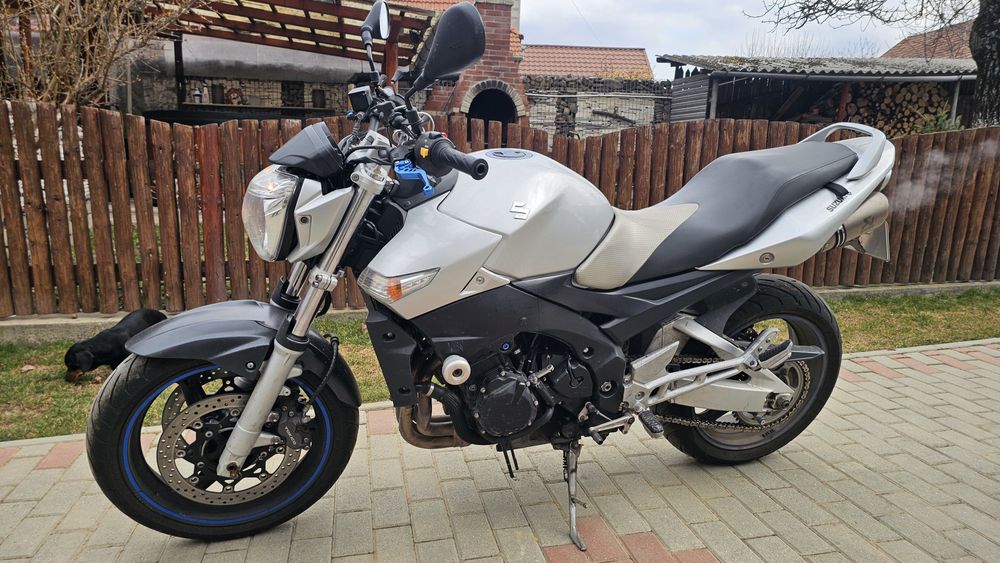 Vand Suzuki GSR 600