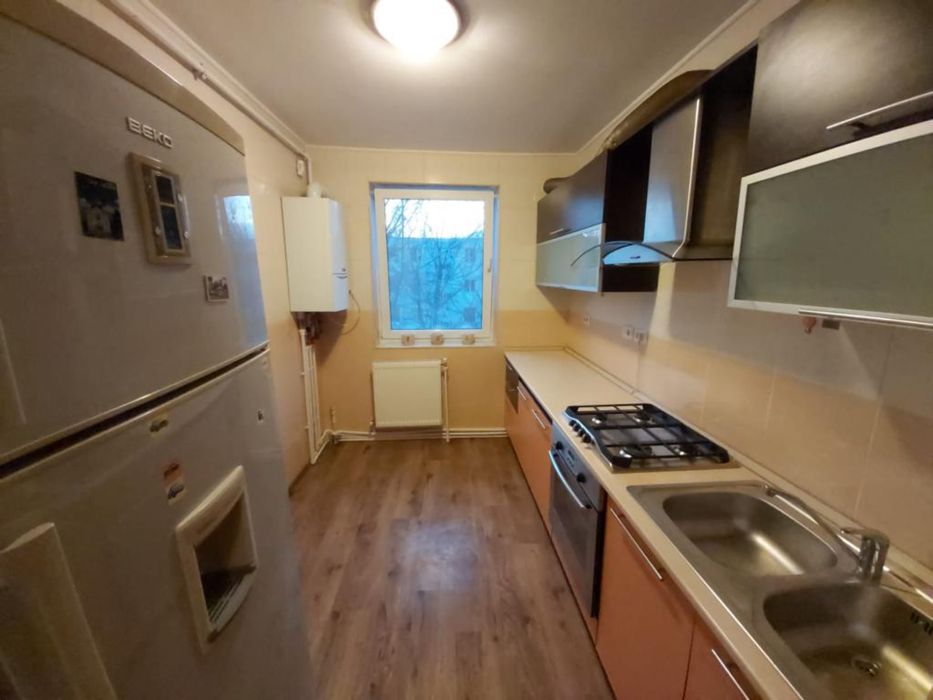 Închiriez apartament cu 2 camere zona City Parc Mall