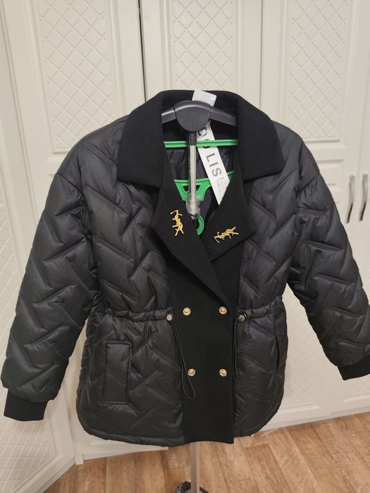 Продам куртку весеннюю