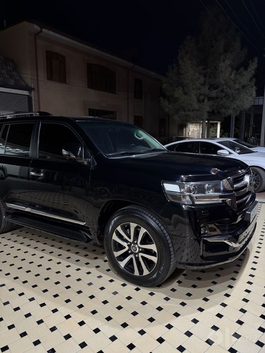 Land Cruser 2019 FUL