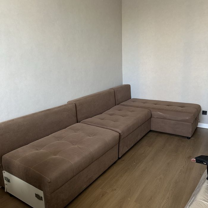 Диван угловой продается