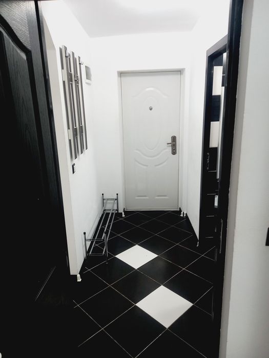 Inchiriez ap cu 2 camere in bloc nou in sfantu ilie