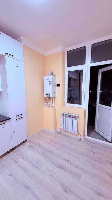 Прадается 1-ком квартира с Кадастром и ремонтом рядом Метро успейти