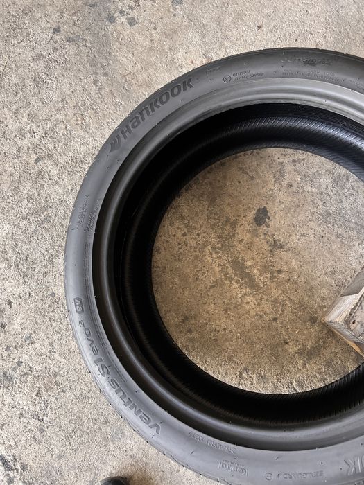 2 anvelope vara 255/40/21 , Hankook , DOT 2022 !