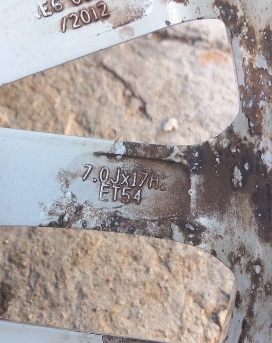 Алуминиеви джанти с летни гуми 225 45 17